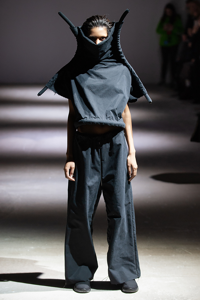 Триумф телесности и уроки анатомии в фантастической коллекции DZHUS FW19-20