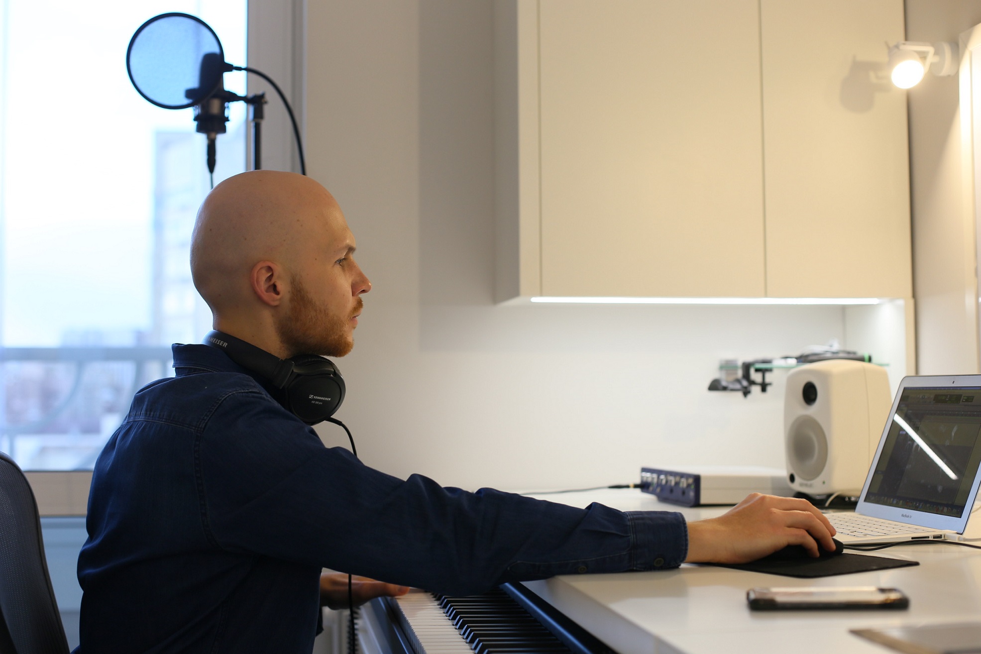 Коляденко, Кондратюк, Рыбак и другие звезды рассказали, что нового освоили на карантине