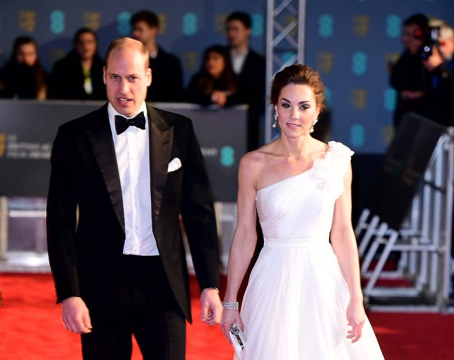 Від розкішних локонів до простого хвоста: зачіски Кейт Міддлтон на всі випадки життя