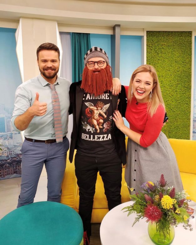 "Поздравляйте меня": DZIDZIO получил на свой юбилей забавный подарок