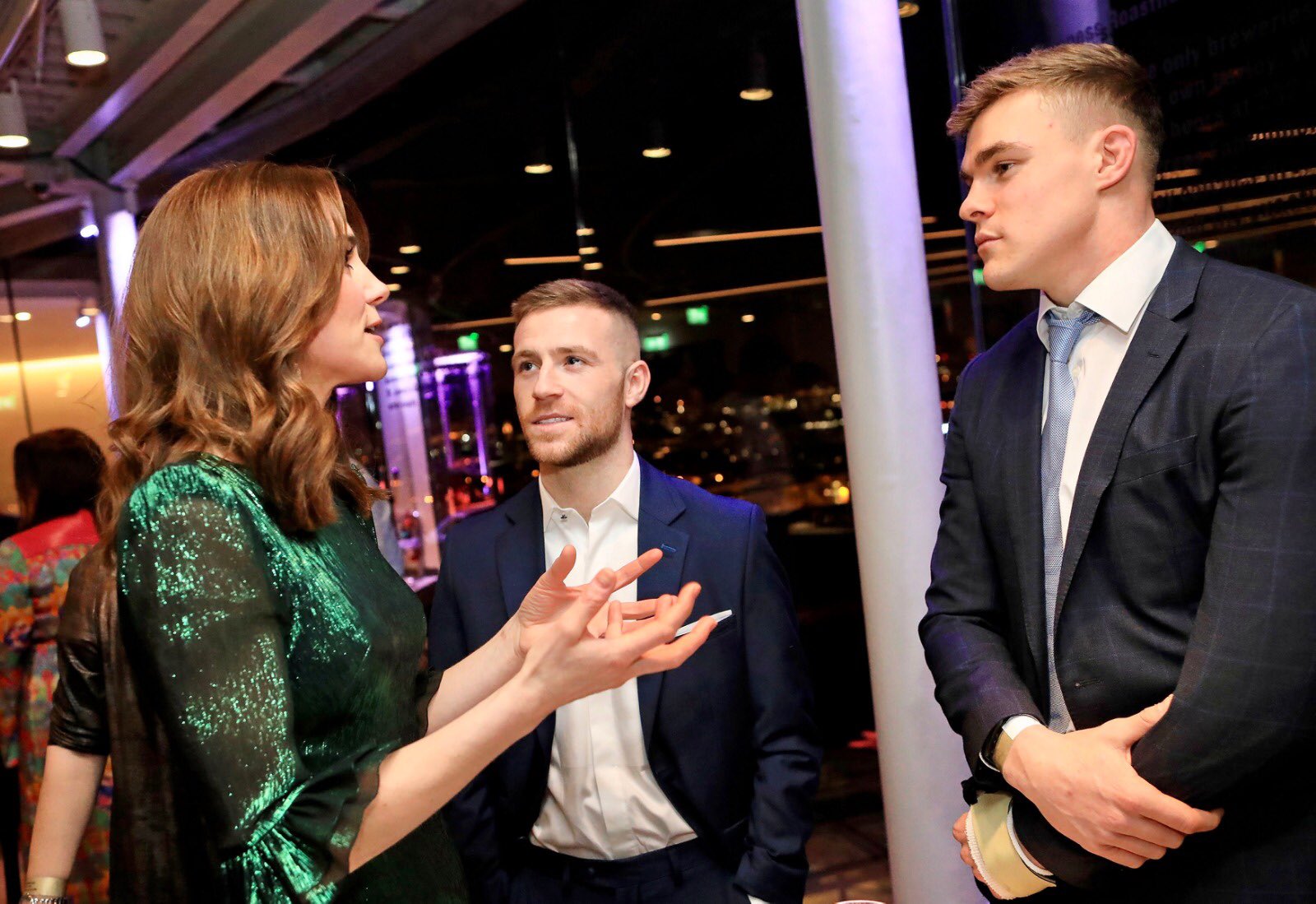 Сукня "Дружини Вампіра": Кейт Міддлтон підкорила Дублін відразу двома total green образами