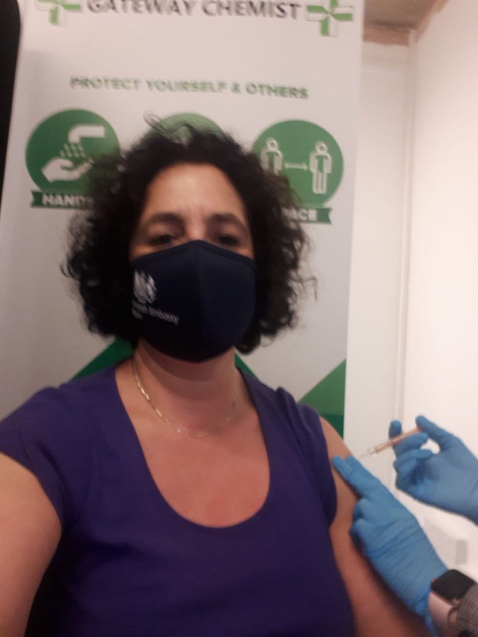 Посол Британии в Украине сделала прививку COVID-вакциной AstraZeneca