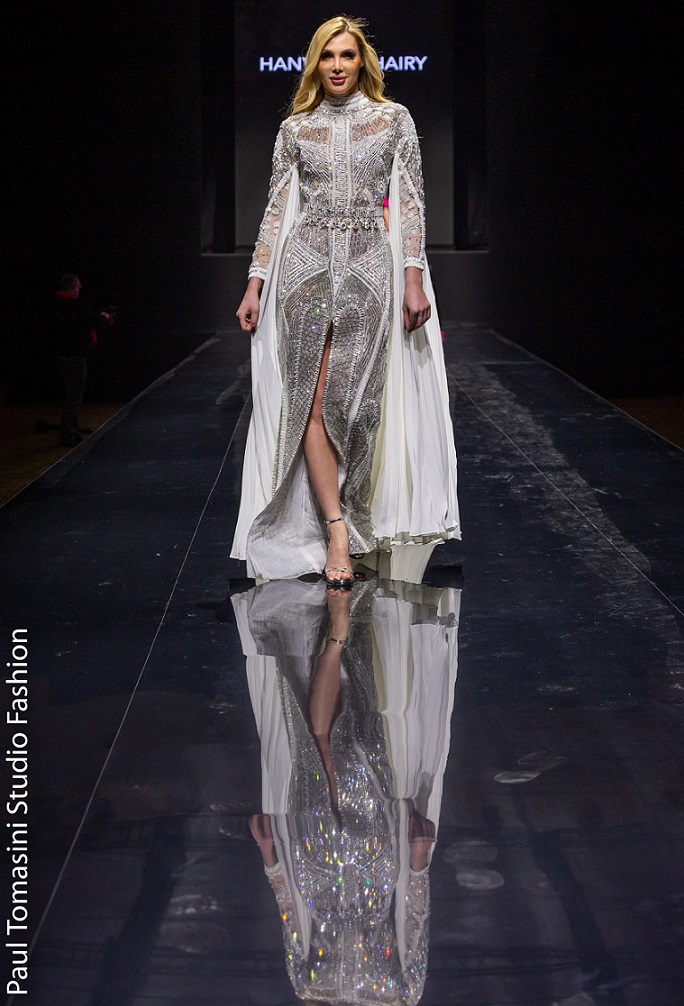 Українка Анна Гомонова блищала на показах моди від кутюр в Луврі (фото)