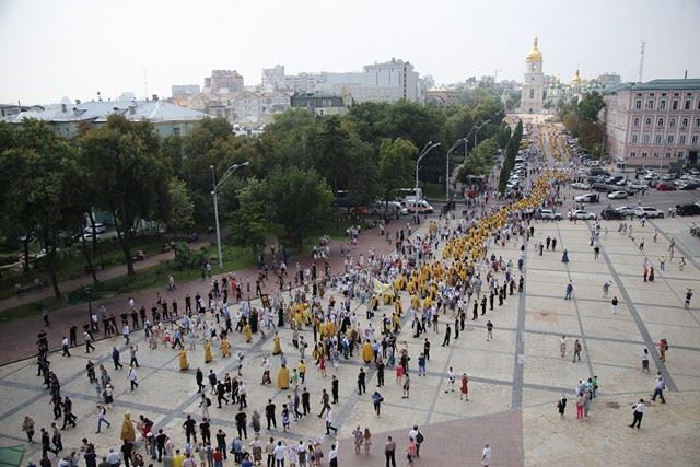 У хресній ході УПЦ КП беруть участь близько 15 тисяч вірян, - Шкіряк