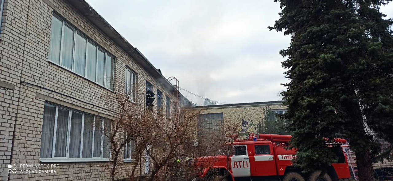 Под Киевом в садике произошел пожар: эвакуировали более 100 детей (видео и фото)