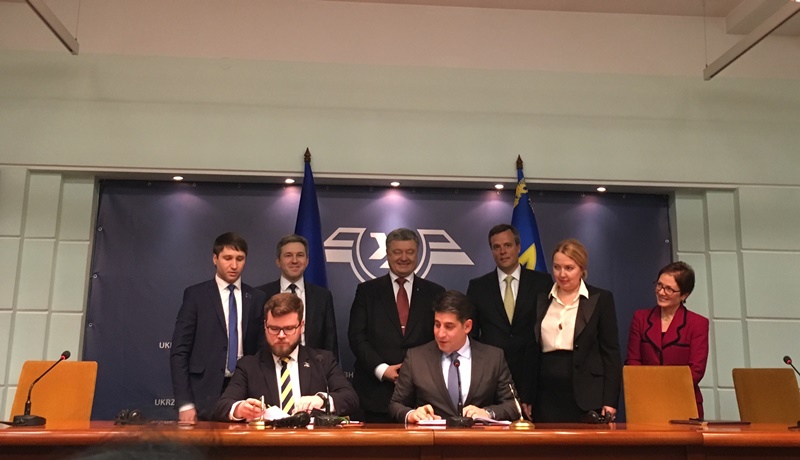 УЗ подписала с General Electric контракт на 1 млрд долларов