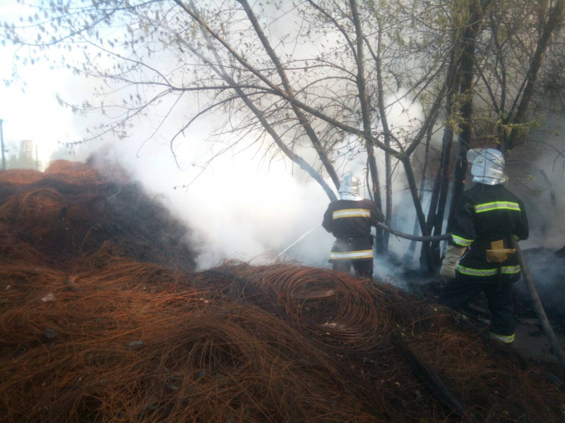В Черкасах виникла масштабна пожежа