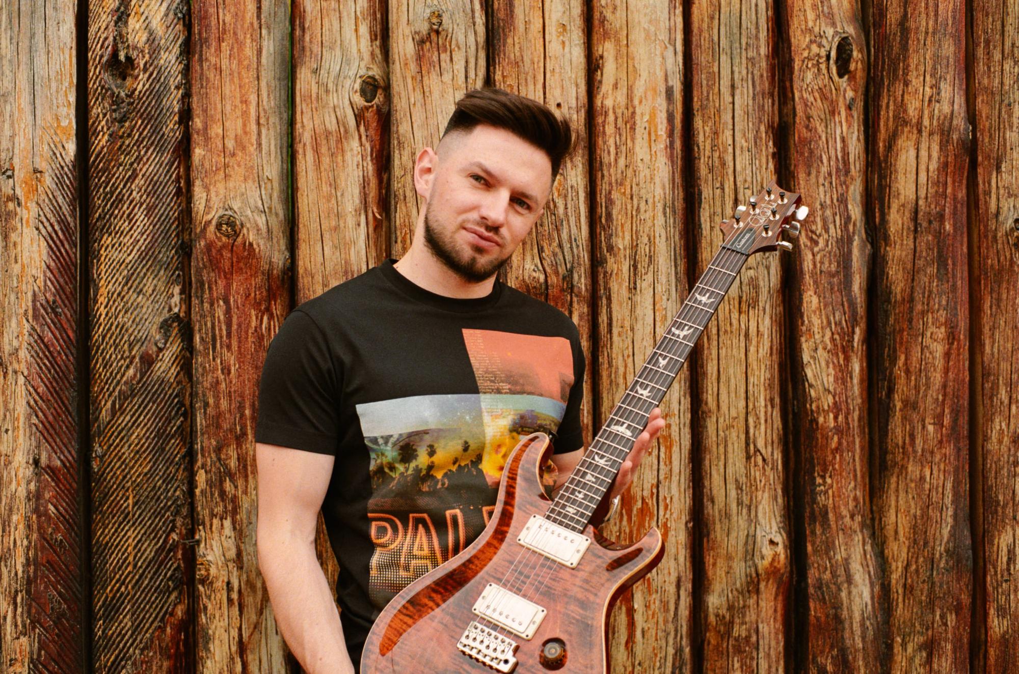 Участник группы DZIDZIO представил сольный проект