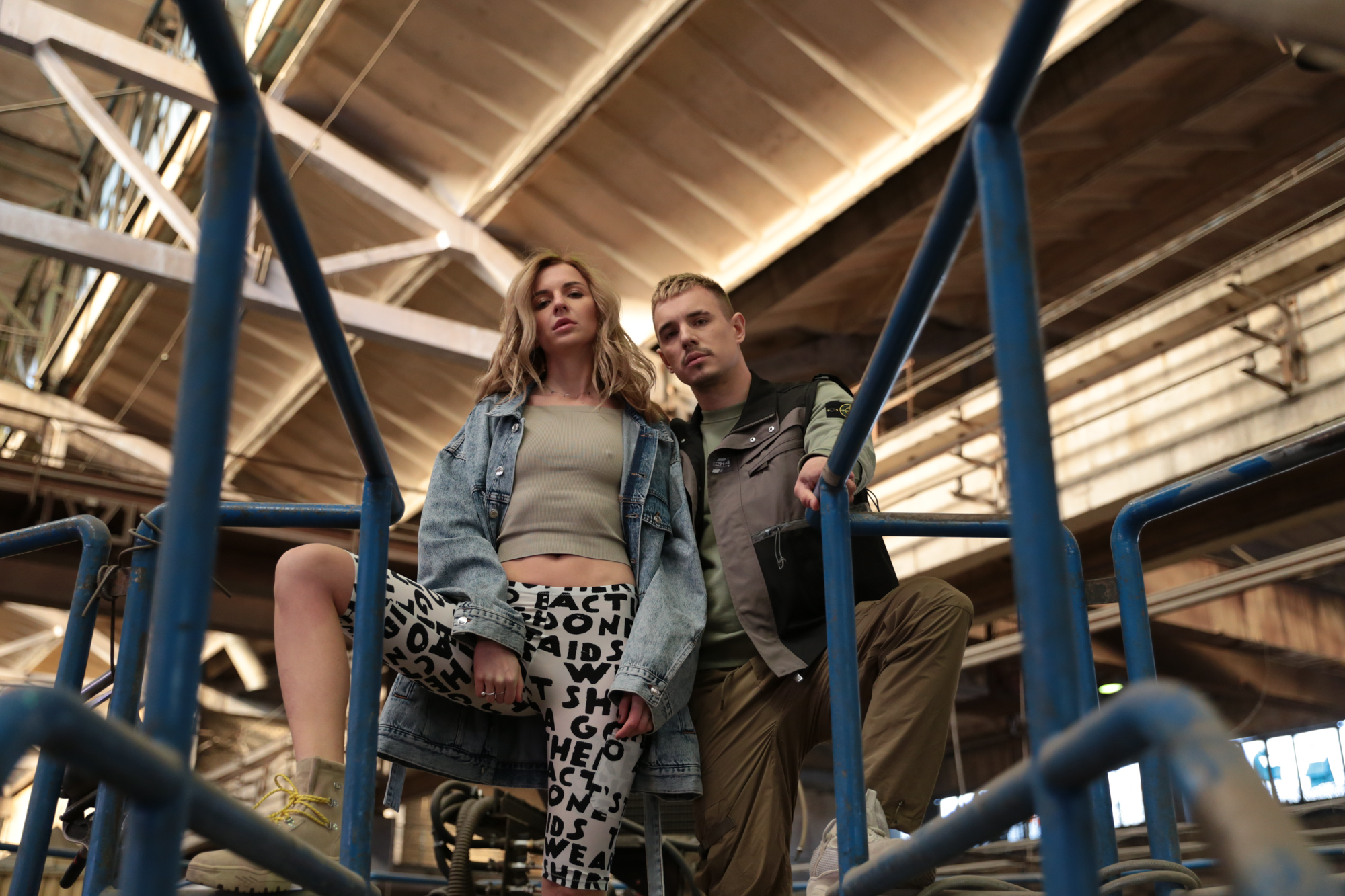 группа рефлекс и дискотека авария. шакира и блэк. включи клип падали. оля бузова вай фай. включи клип падали.