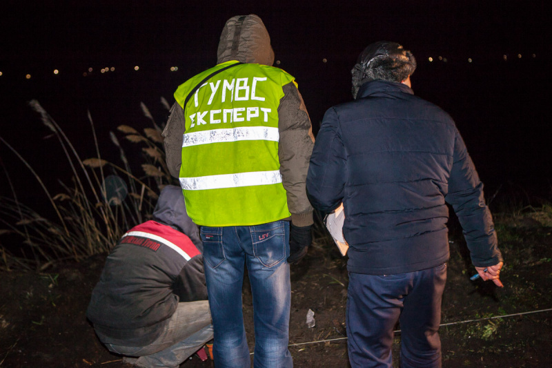 У Дніпрі автомобіль зіткнувся з вантажівкою, є жертви