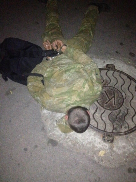 у Житомирській області затримали військового, який торгував зброєю військової частини 2