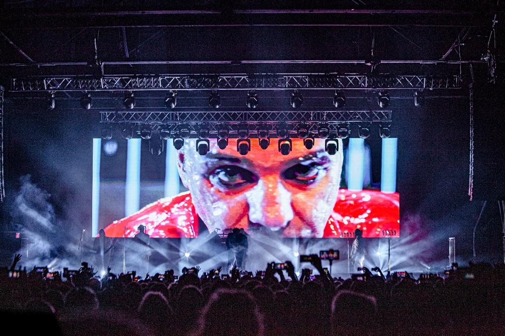 Ліндеманн &quot;розірвав&quot; Київ: великий фоторепортаж з концерту суперзірки