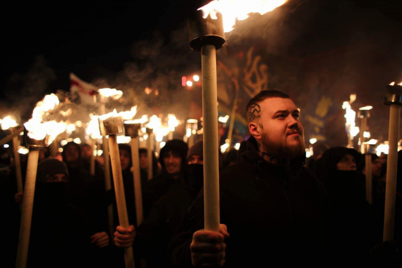 У Києві націоналісти проводять смолоскипну ходу на честь Бандери