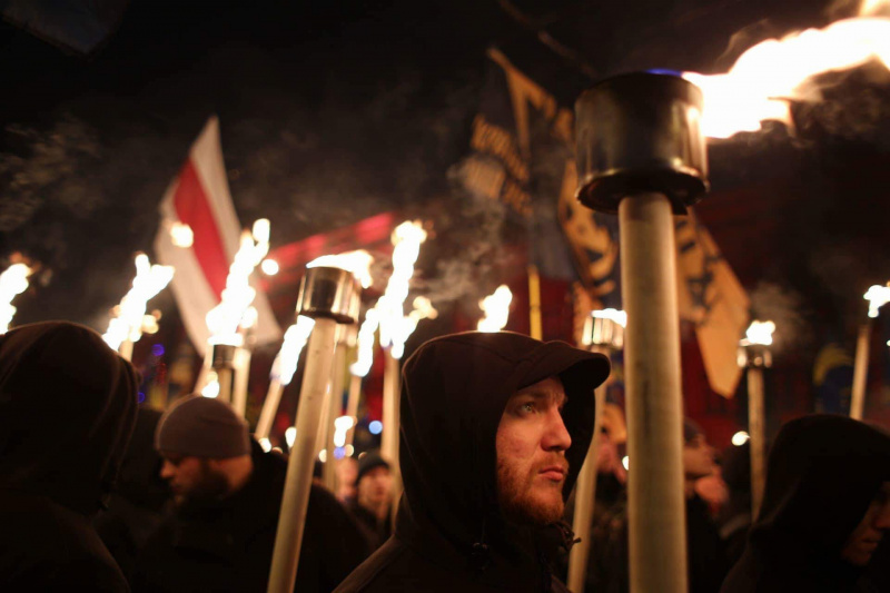 У Києві націоналісти проводять смолоскипну ходу на честь Бандери