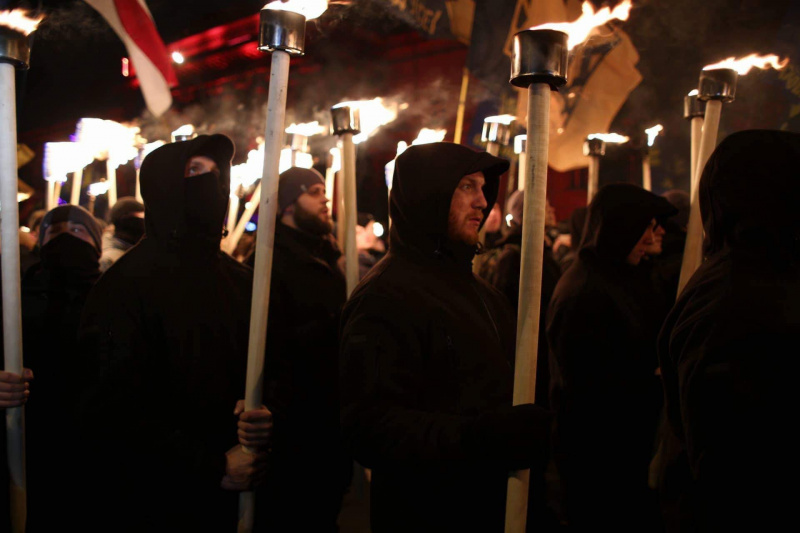 У Києві націоналісти проводять смолоскипну ходу на честь Бандери