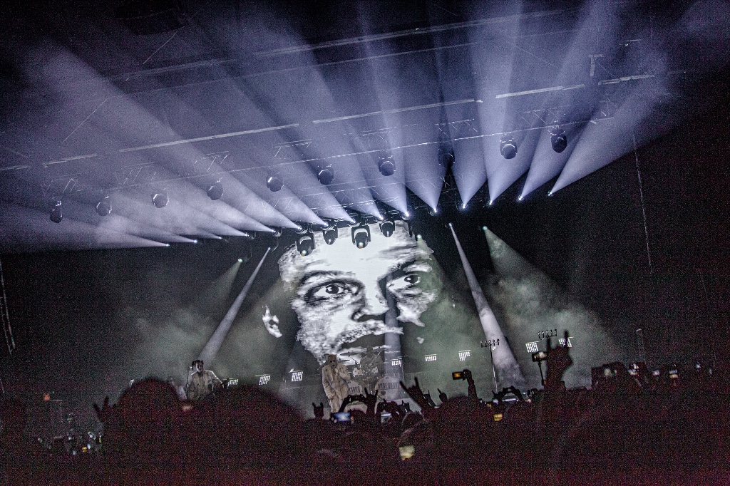 Ліндеманн &quot;розірвав&quot; Київ: великий фоторепортаж з концерту суперзірки