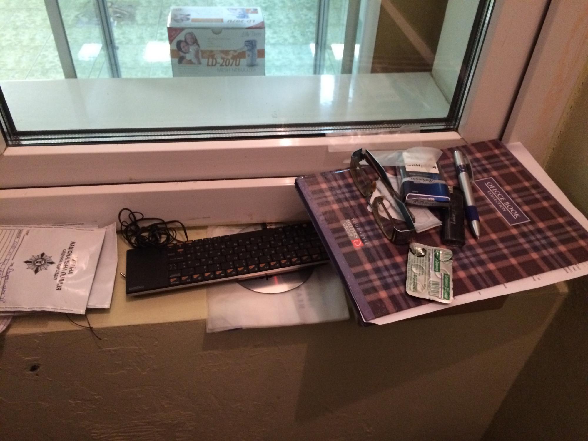 Кіберполіція затримала на гарячому банкоматних шахраїв у Києві