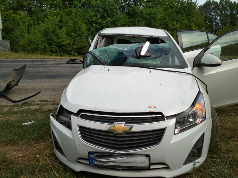 Внаслідок ДТП у Вінницькій області загинула жінка