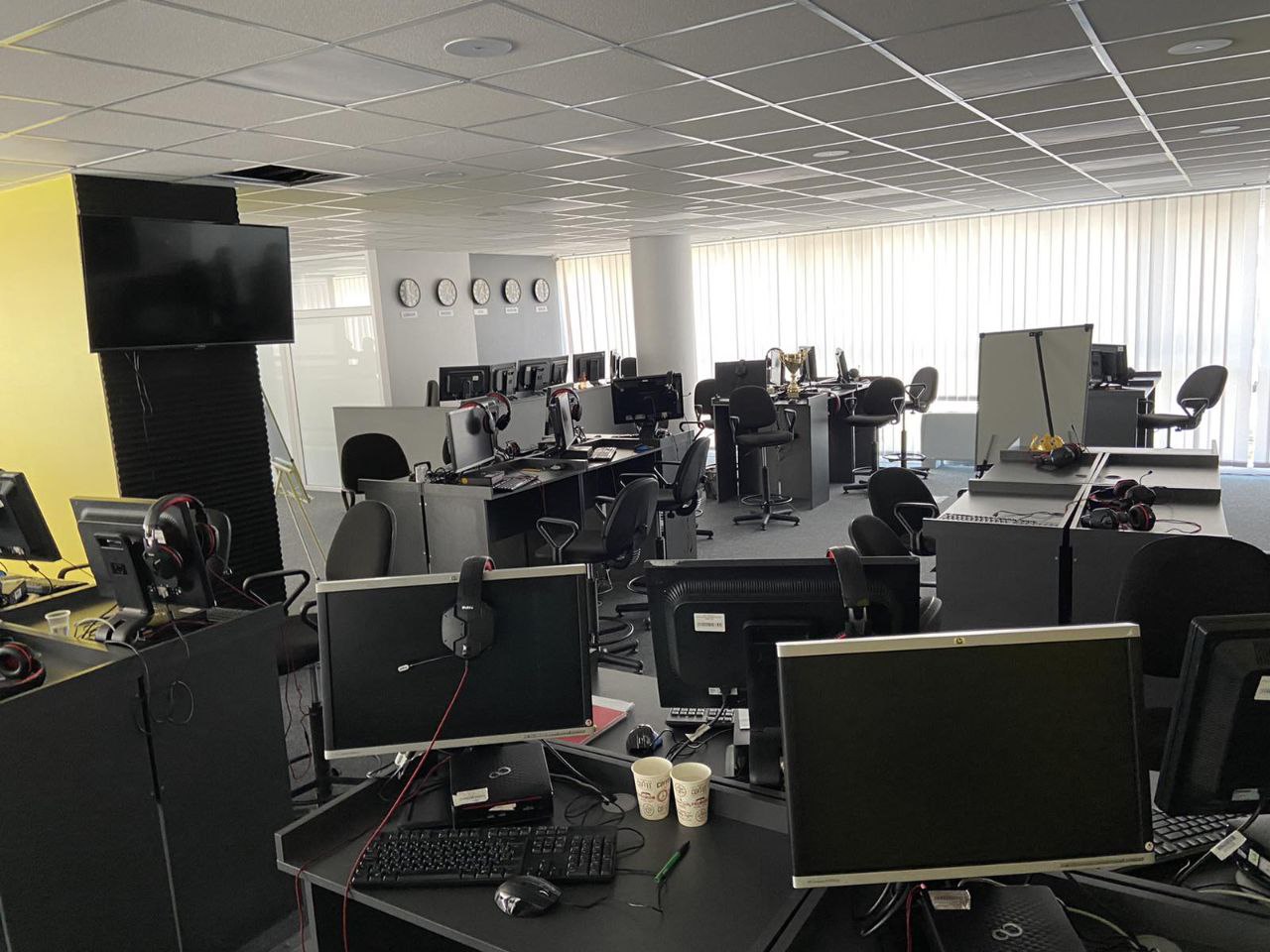 В Києві зупинили діяльність компаній, які займались фінансовим кібершахрайством