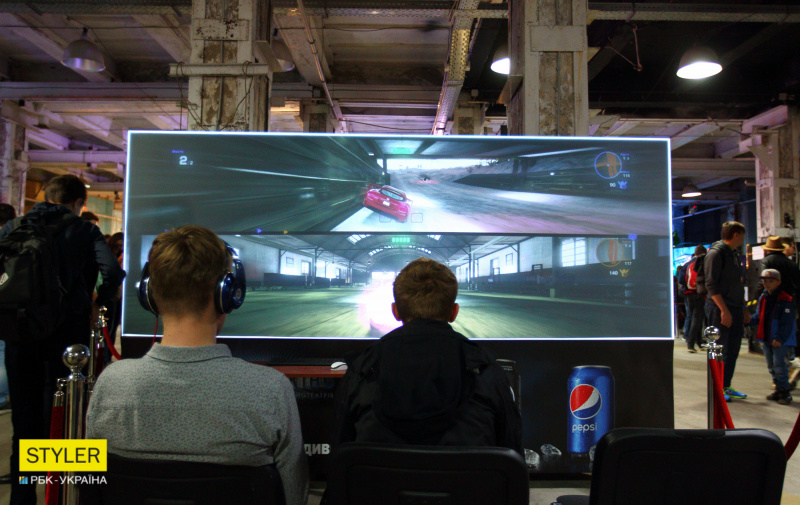 Звезда &quot;Властелина колец&quot;, яркие образы и море эмоций: как прошел фестиваль Comic Con в Киеве (фото)