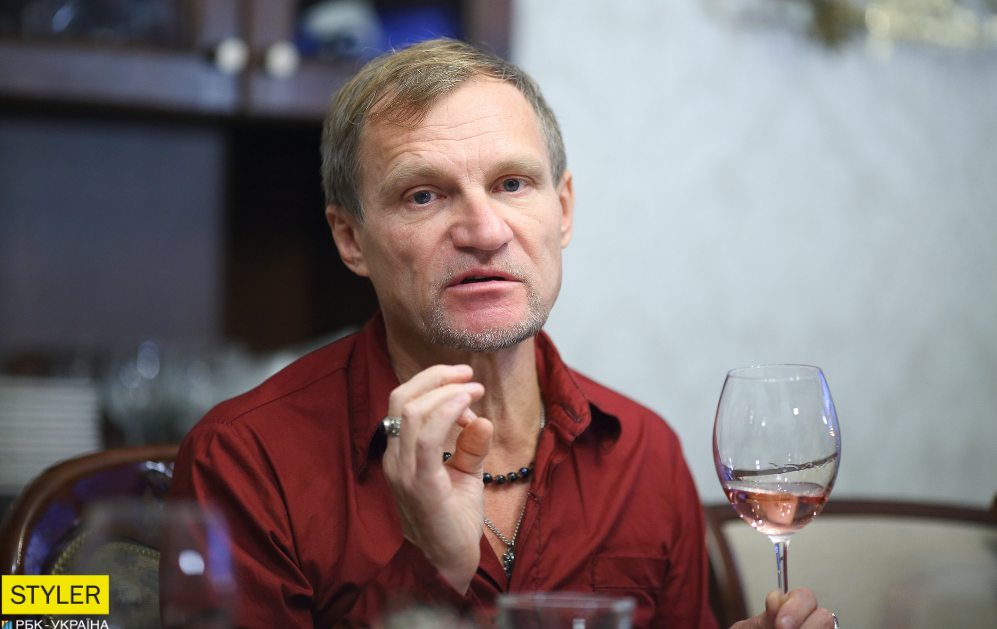 Из музыканта в виноделы: Олег Скрипка о новой страсти в жизни и дружбе с Пьером Ришаром