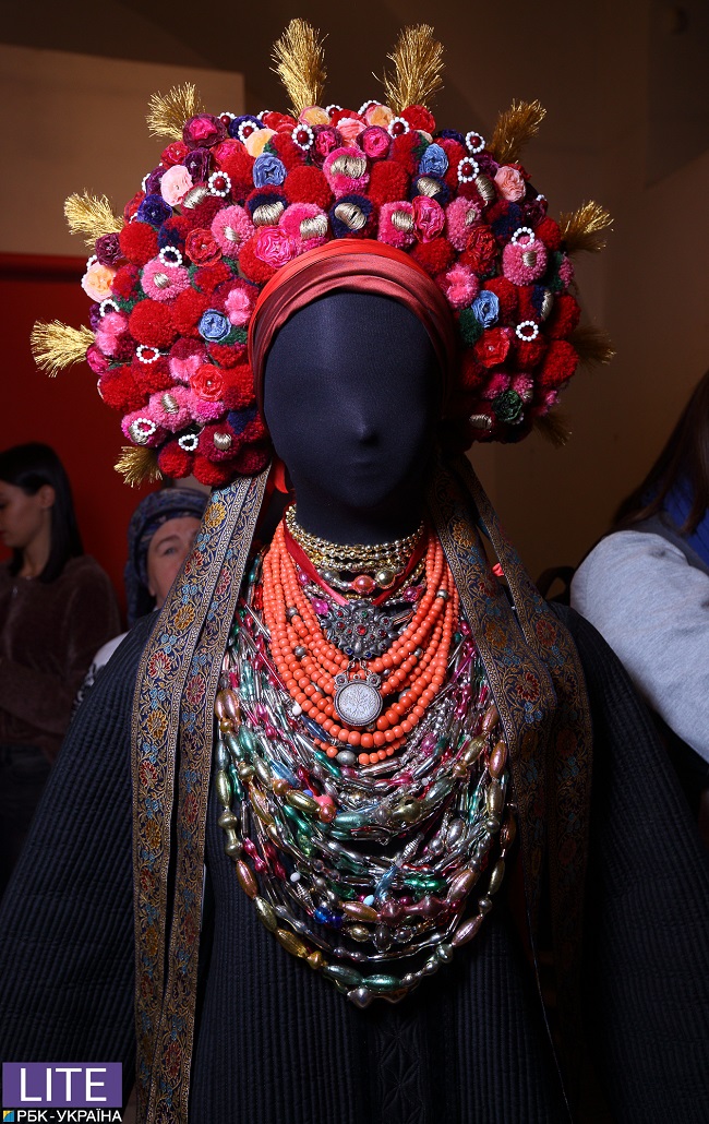 Искренние. Праздники