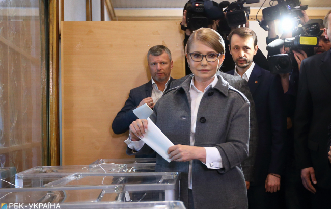 Праздник демократии: как прошел и чем запомнился первый тур президентских выборов