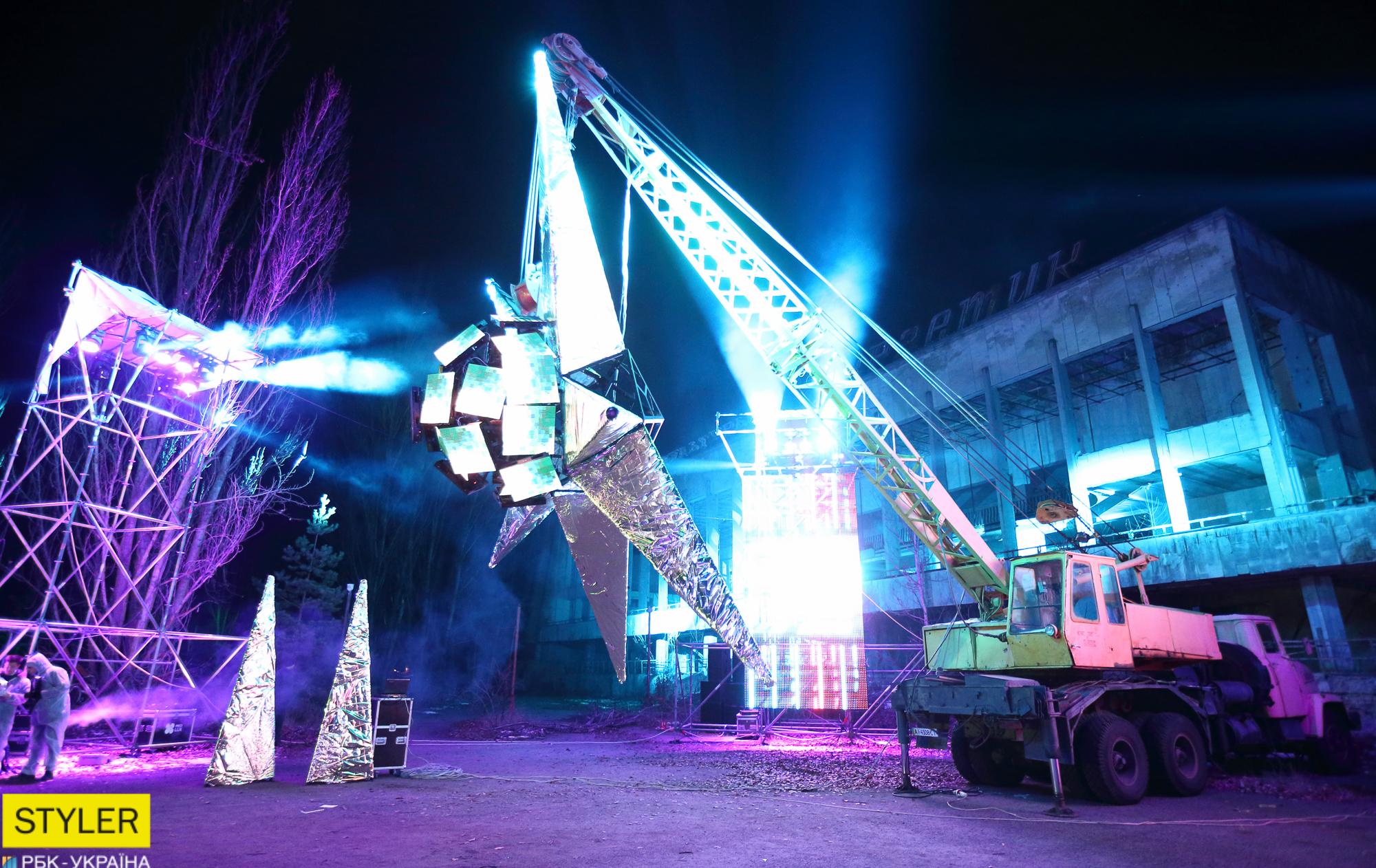 Прип'ять засяяла вогнями: в Зоні відчуження активували ARTEFACT