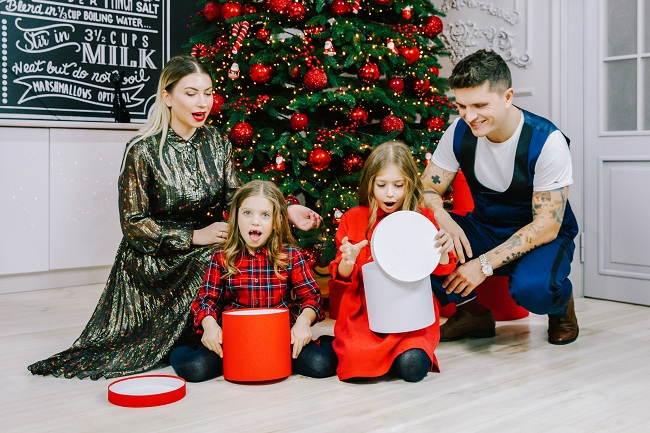 Анатолий Анатолич о семейных традициях и лучшем месяце в году: Новый год - это не только подарки