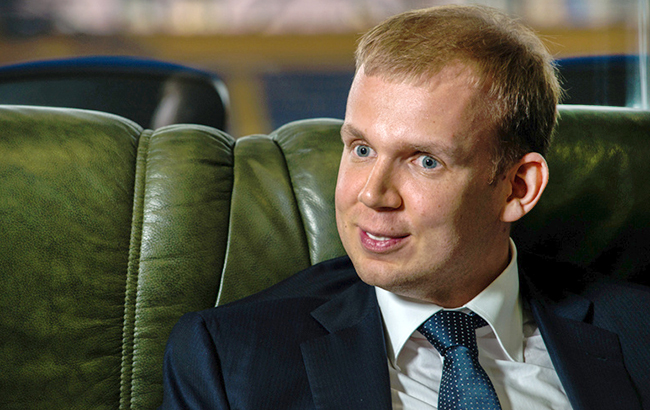 Новини України за 22 червня: залучення іноземних інвестицій і план відбудови Донбасу