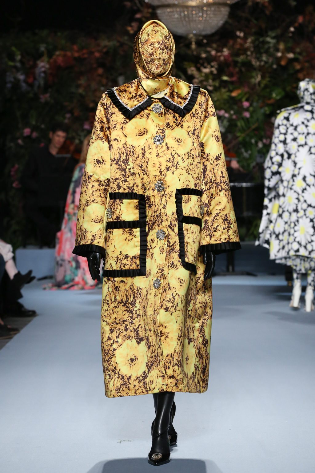 Ярко и смело: коллекция Richard Quinn AW19 покорила Лондон (фото)