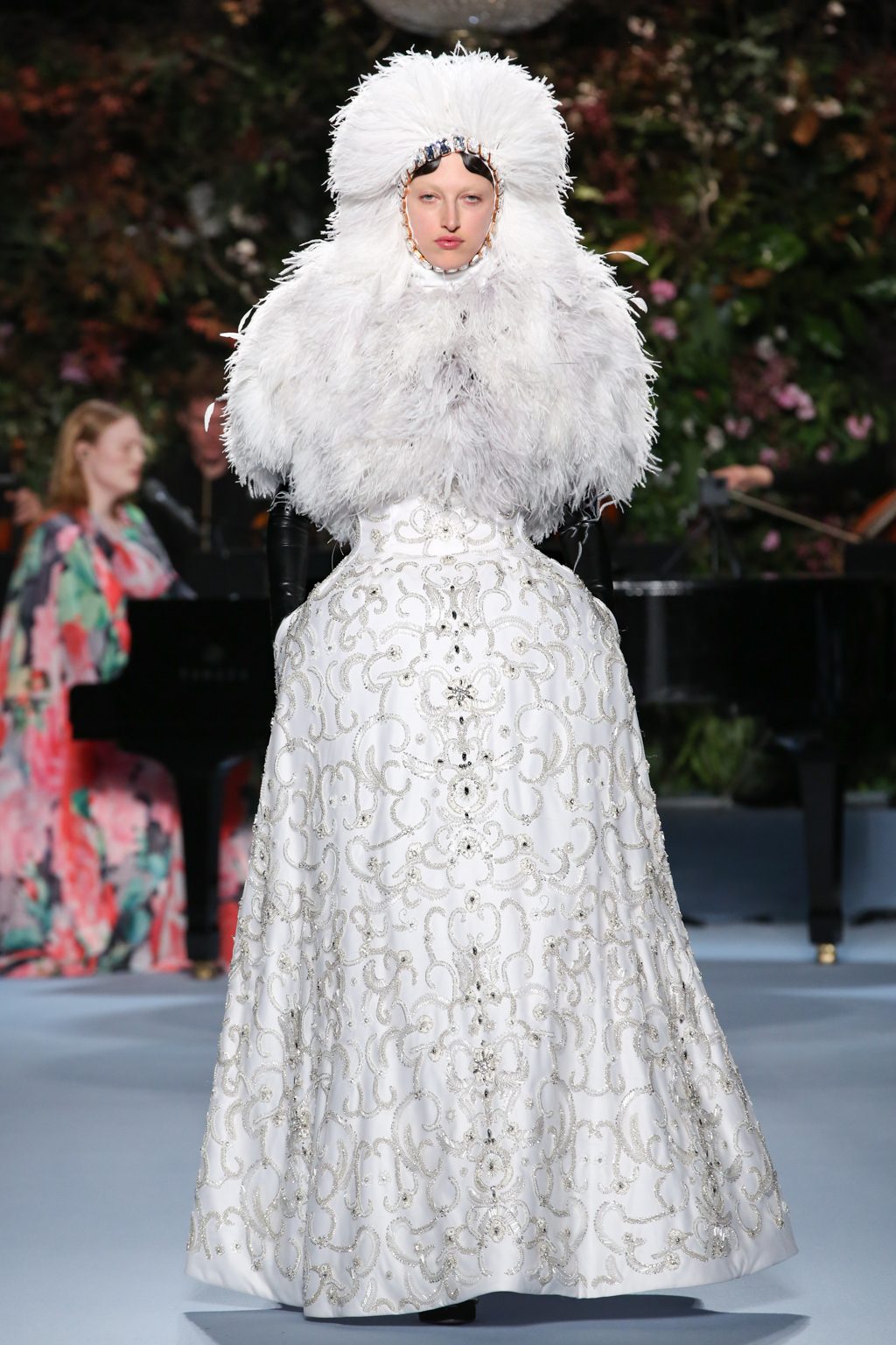 Ярко и смело: коллекция Richard Quinn AW19 покорила Лондон (фото)