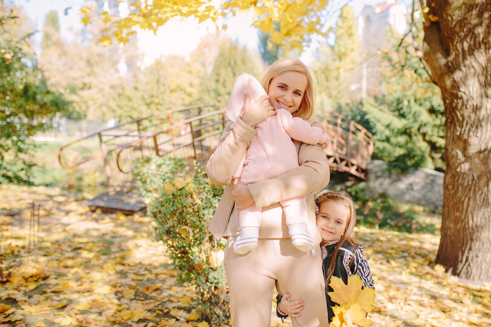 Неповторимая осень: Лилия Ребрик показала яркую фотосессию с детьми