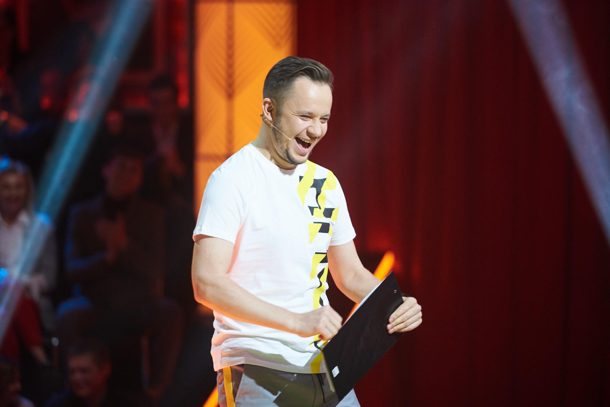 Артем Гагарін заробив 50 тисяч гривень на шоу "Розсміши коміка" (відео)