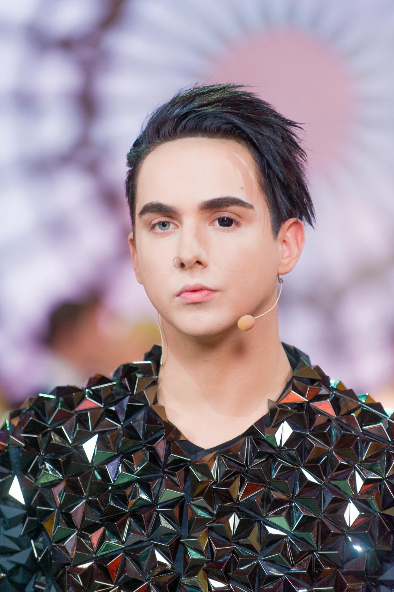 Могилевська, Ребрик, Тарабарова, DZIDZIO та інші розповіли, ким були на новорічних ранках (фото)