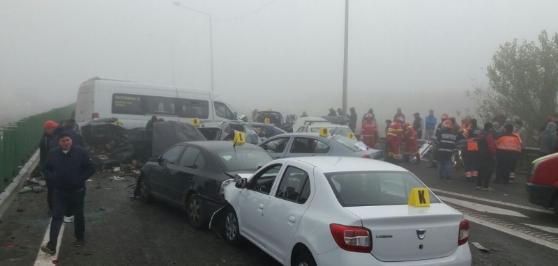 У Румунії через туман сталася масштабна аварія, є загиблі