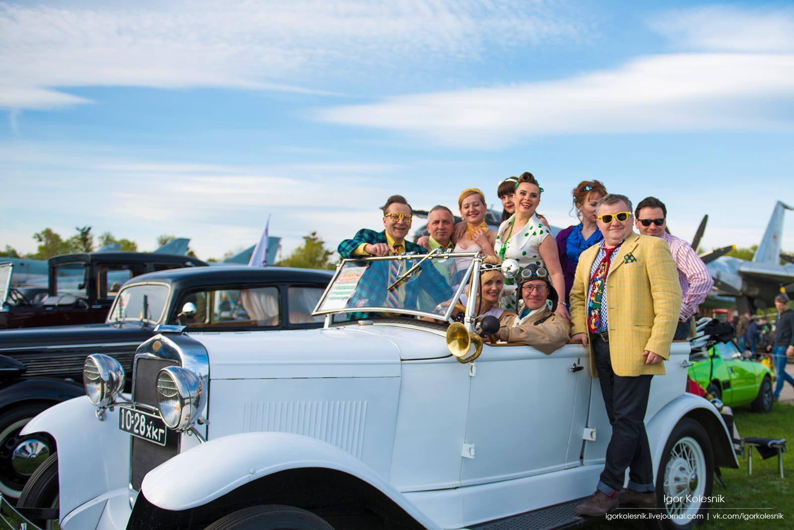 У Києві покажуть 1000 ретроавтівок серед літаків