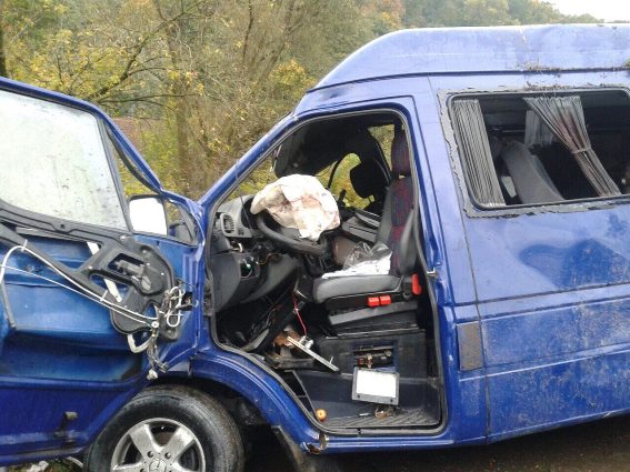 В Закарпатской области столкнулись микроавтобусы, пострадали 9 человек