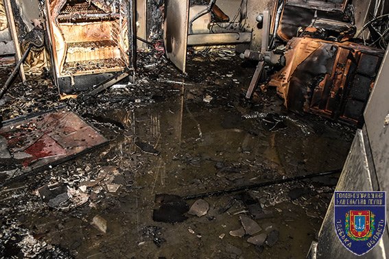 У ТЦ Одеси кинули "коктейль Молотова", є постраждалі