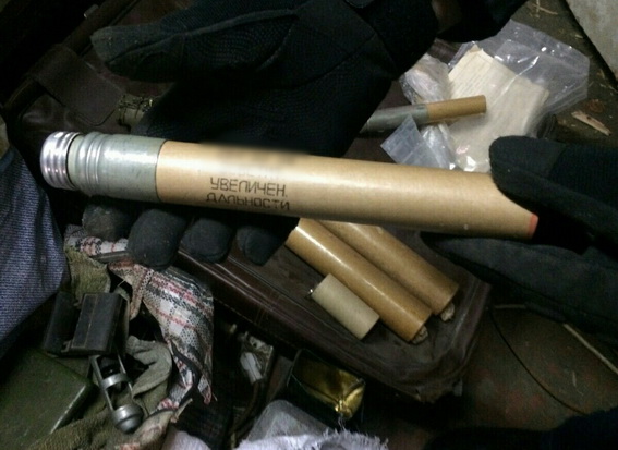 Арсенал оружия и боеприпасов изъяли в Киеве