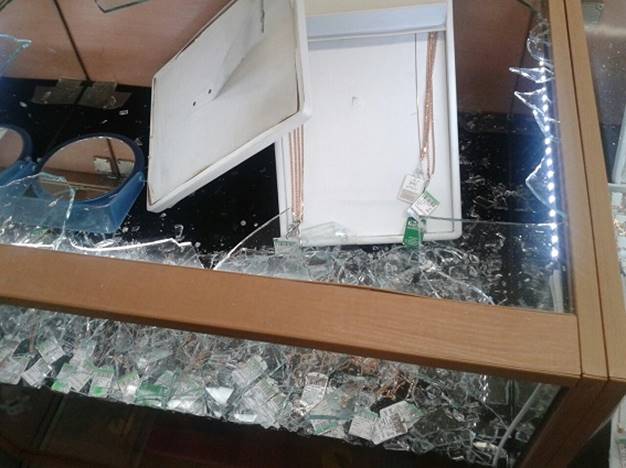 Фото: пограбування ювелірного магазину у Києві пограбування, Київ