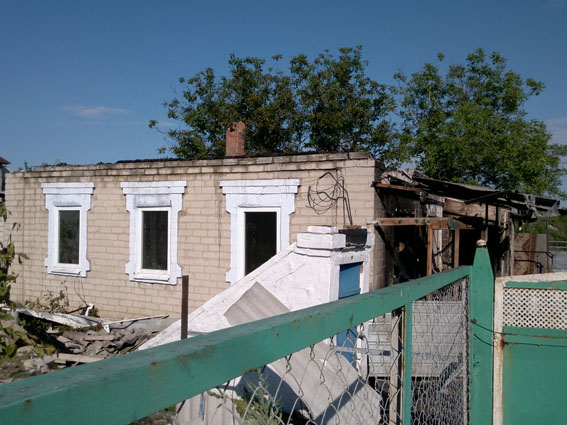 бойовики обстріляли будинки жителів міста обстріл