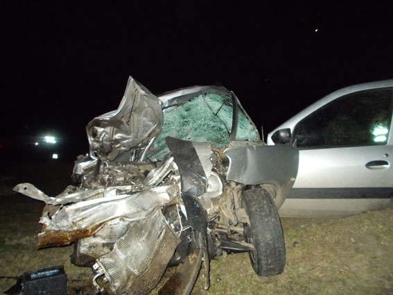 У Рівненській області автомобіль зіштовхнувся з маршруткою, є постраждалі