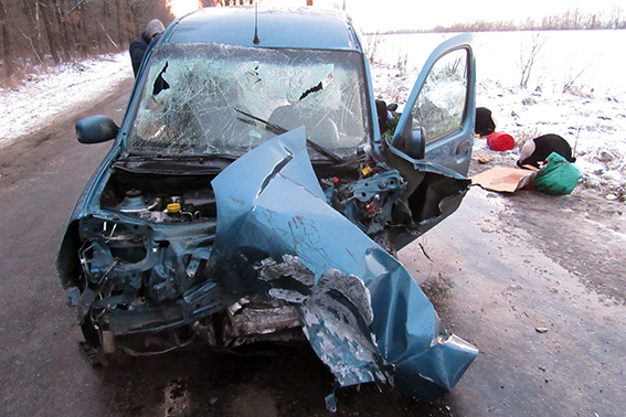 В Ивано-Франковской области столкнулись два автомобиля, есть пострадавшие