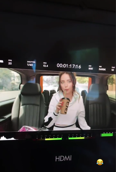 Надя Дорофеева покорила стрит-стайл образом в стиле спорт-шик