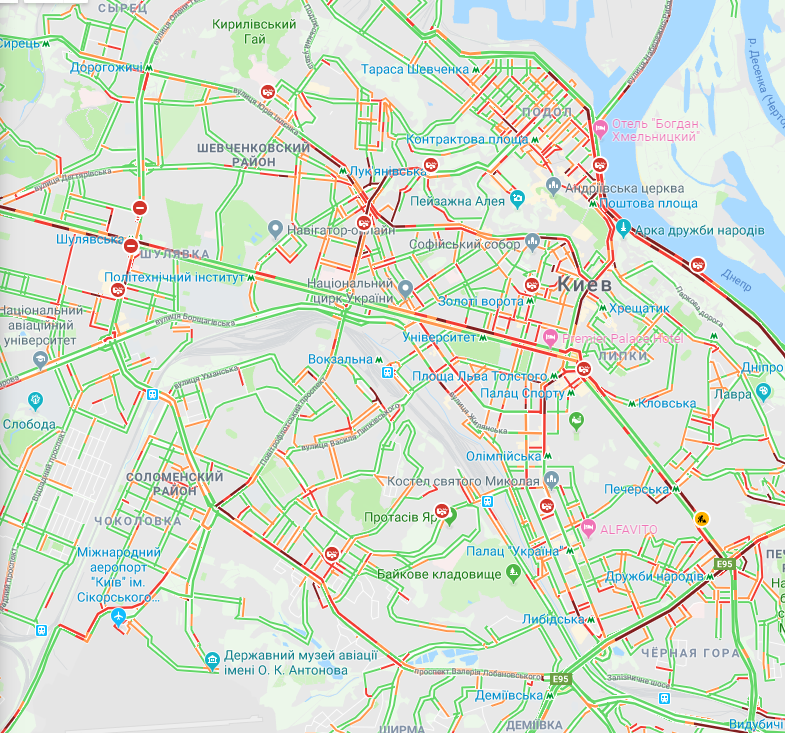 В Киеве образовались многочисленные пробки