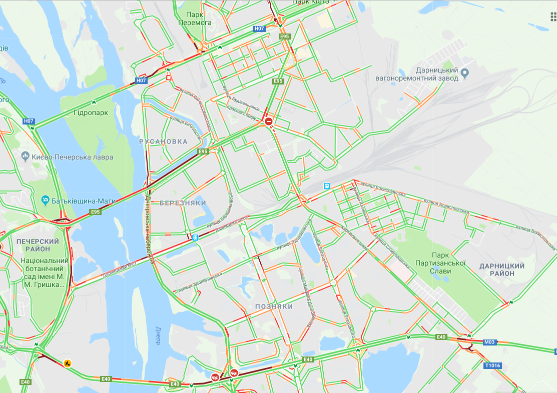 В Киеве образовались многочисленные пробки