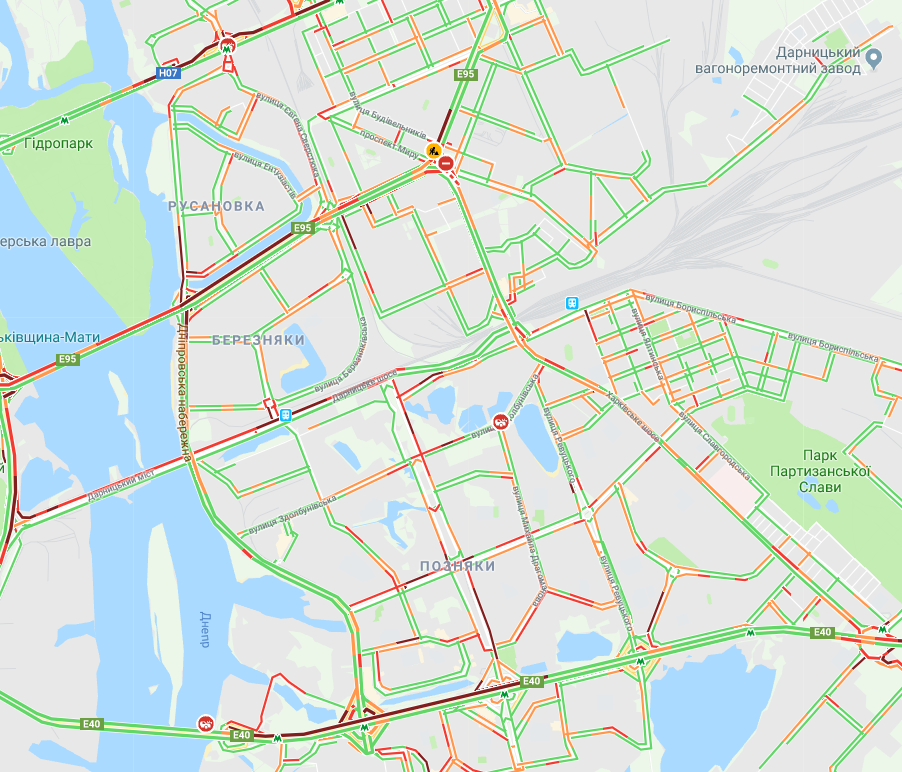 В Киеве образовались многочисленные пробки