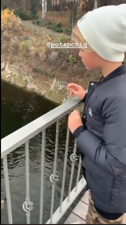 "Красунчик росте": Потап зворушив мережу велопрогулянкою з підрослим сином