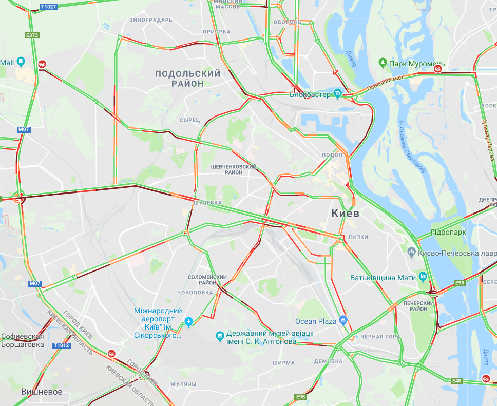 В Киеве образовались многочисленные пробки